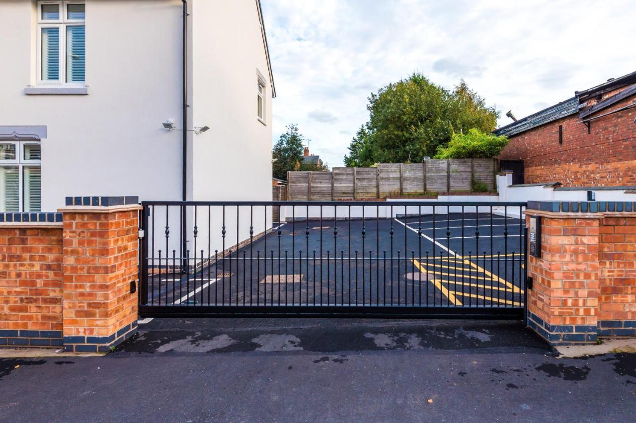 Hearsall Place Serviced Apartment Coventry Esterno foto