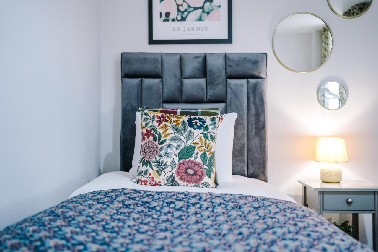 Hearsall Place Serviced Apartment Coventry Esterno foto